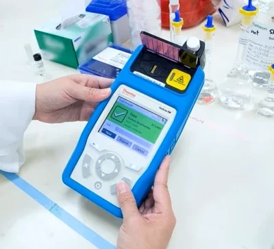 TruScan™ RM Handheld Raman Analyzer - Image 2